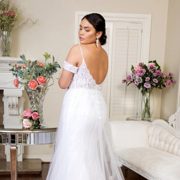 NEW SLEEVELESS OFF THE SHOULDER SHEATH WEDDING GOWN EMBROIDERED WITH LACE GL1946 - Picture 9 of 13